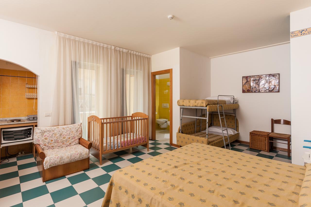 Hotel Resort Marinella Gabicce Mare Dış mekan fotoğraf