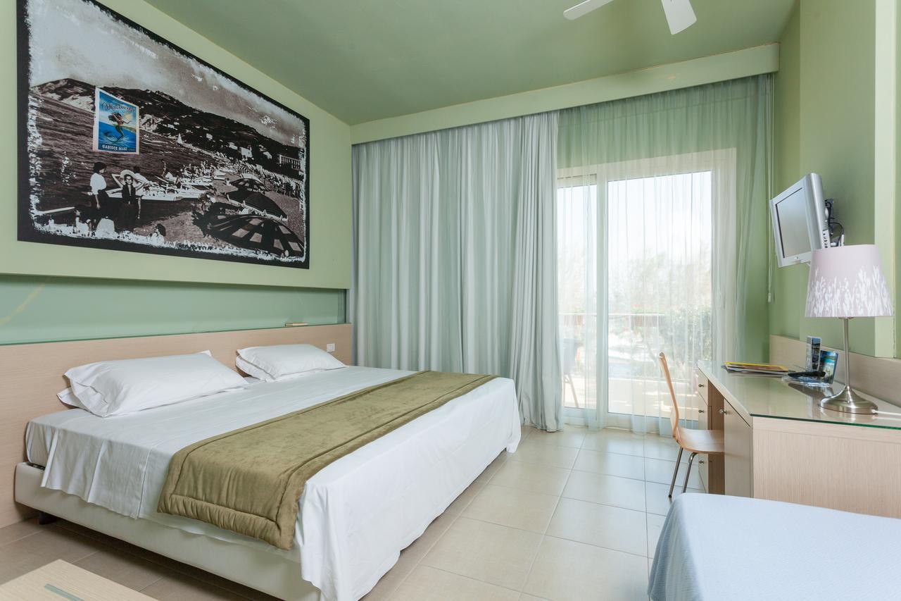 Hotel Resort Marinella Gabicce Mare Dış mekan fotoğraf
