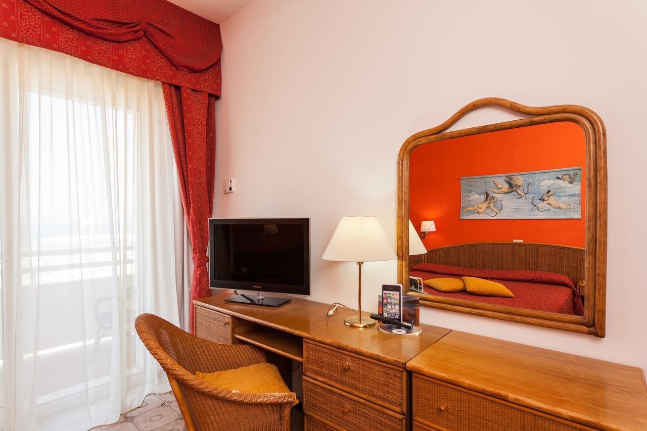Hotel Resort Marinella Gabicce Mare Dış mekan fotoğraf